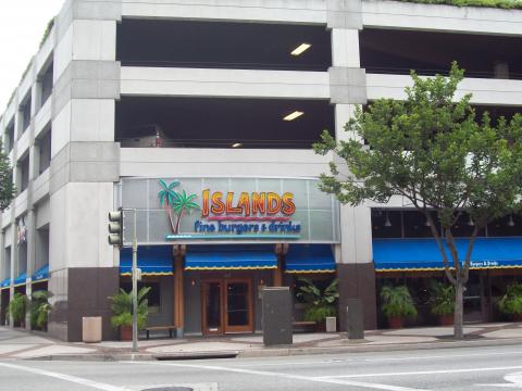 Islands Glendale Location